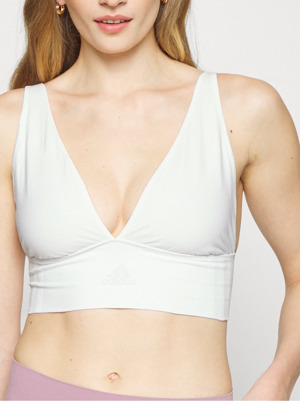 Adidas women’s 4A7H69 LONGLINE PLUNGE LOUNGE V-Neck Soft Cup Bralette